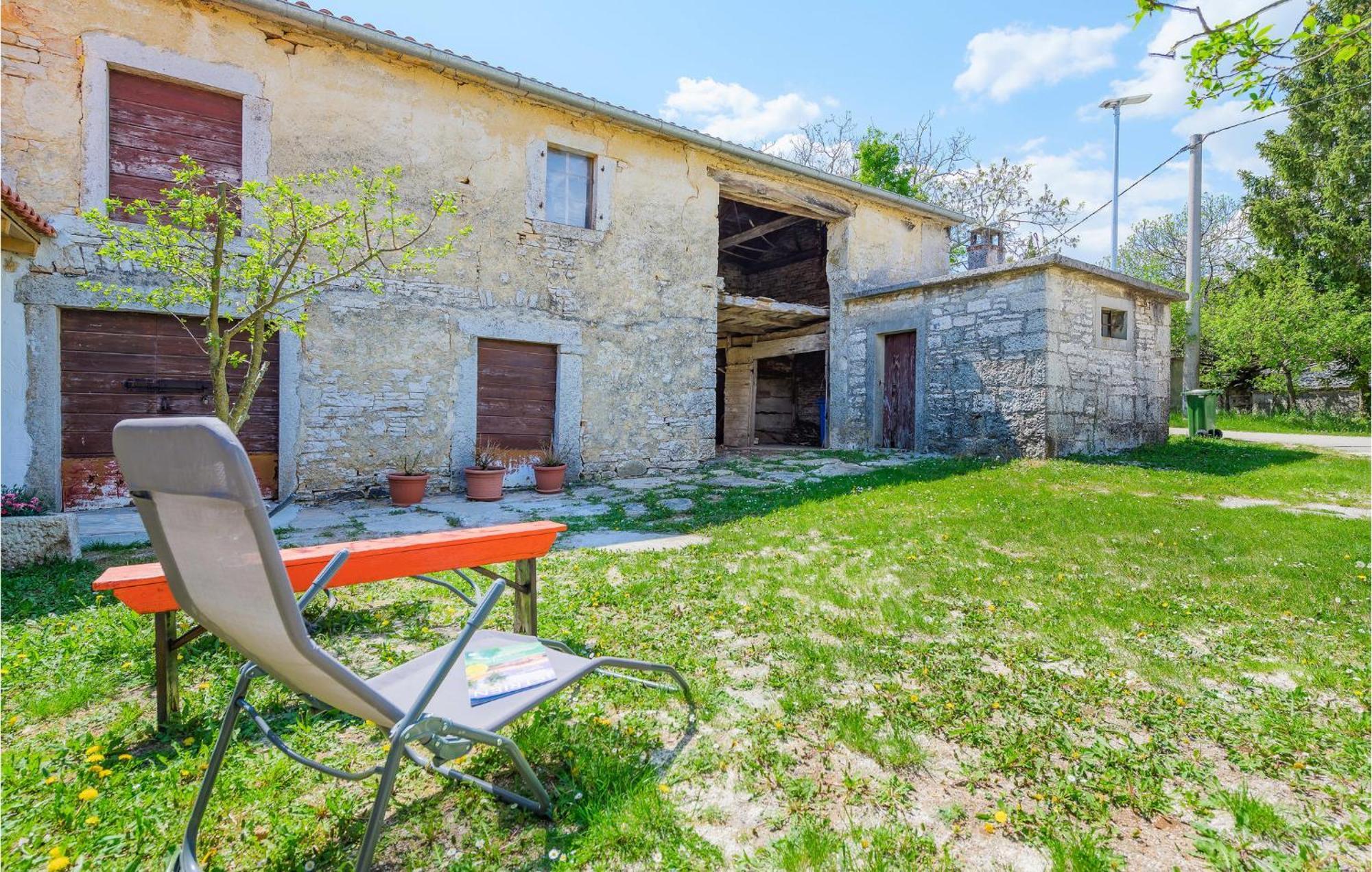 Cozy Home In Pazin With House A Panoramic View Екстериор снимка