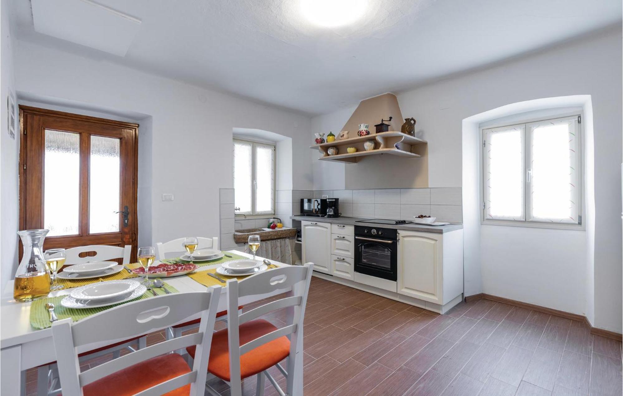 Cozy Home In Pazin With House A Panoramic View Екстериор снимка
